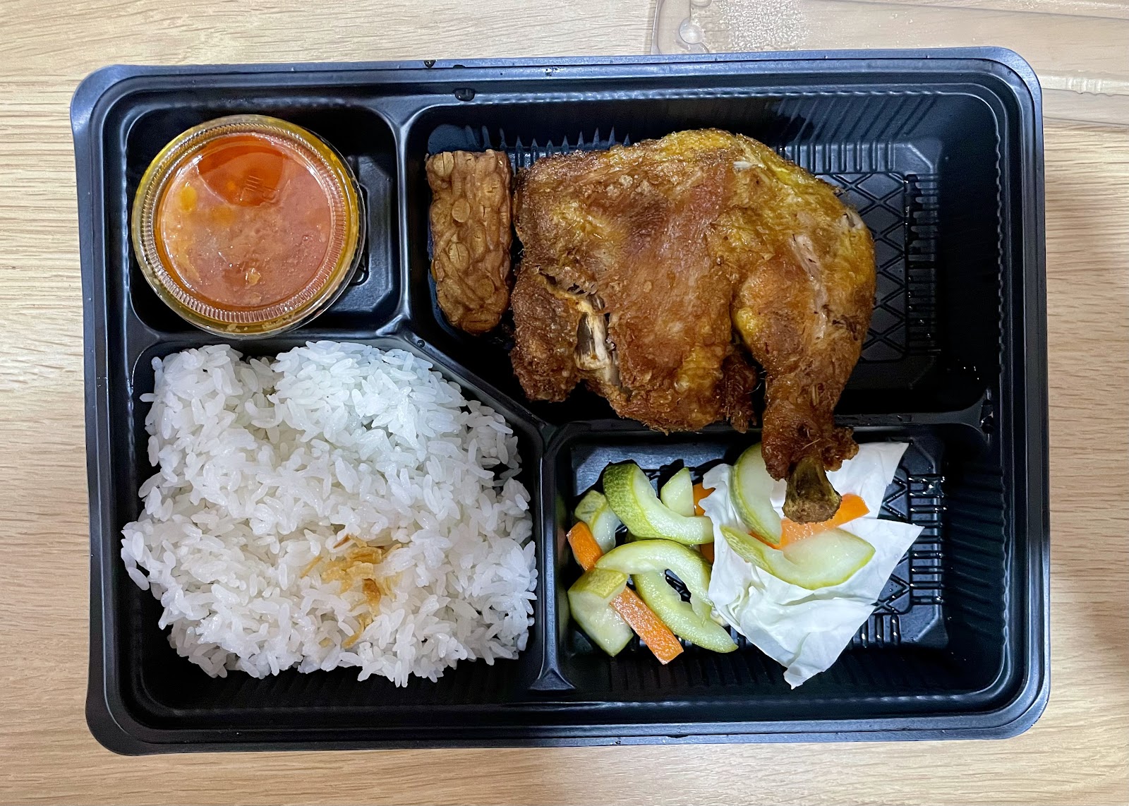 The ayam penyet takeaway set box