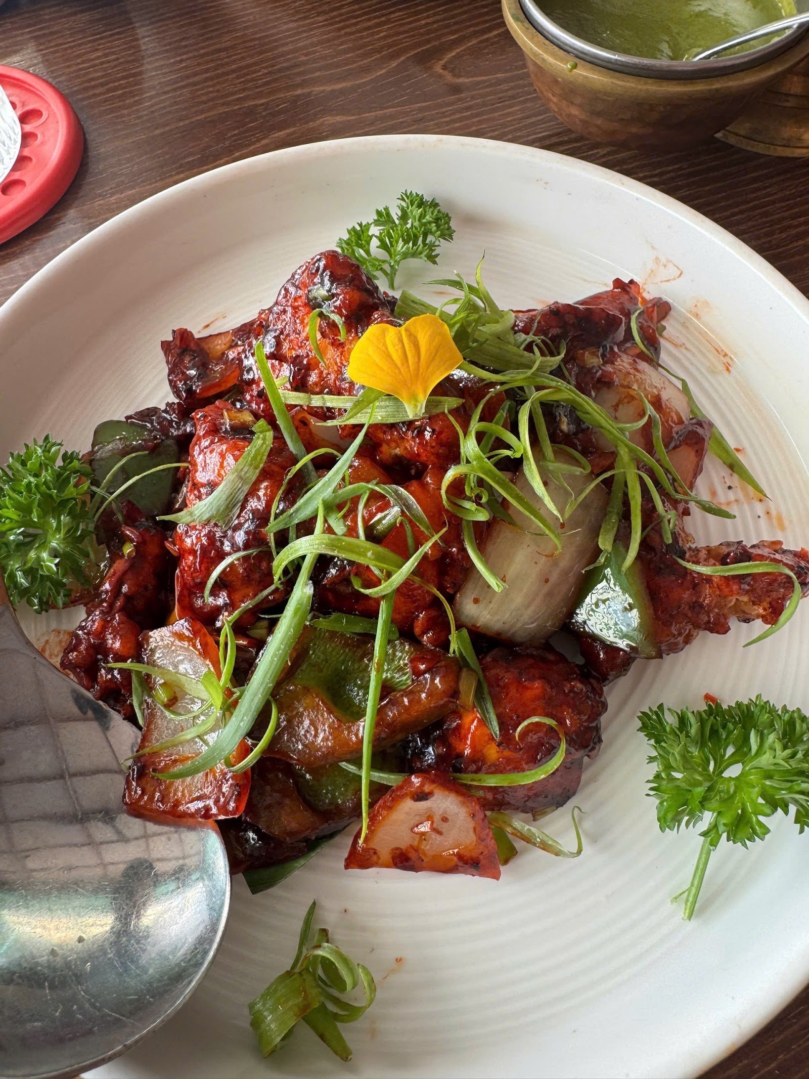 Glazed chili chicken with peppers