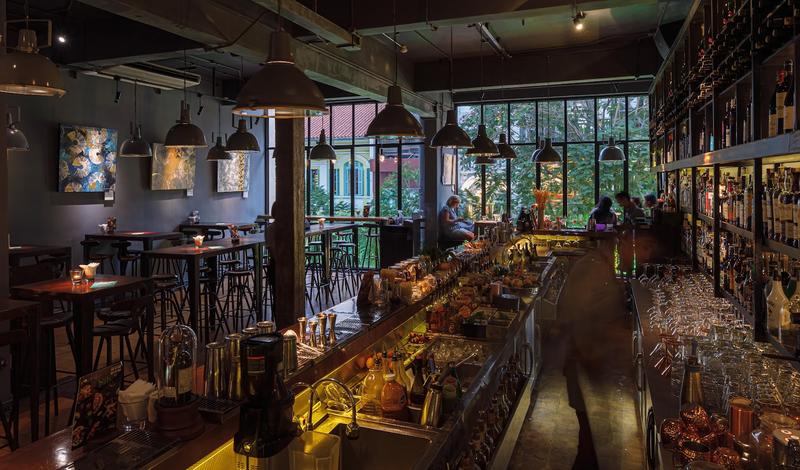 The 11-metre bar — the lead image