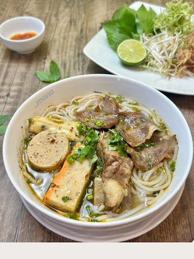Branded mana bowl: beef noodle soup